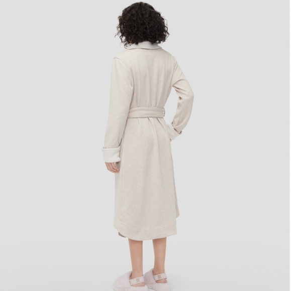 UGG Duffield II Extremely Soft Fleece Robe - Oat Heather - Picture 6 of 8